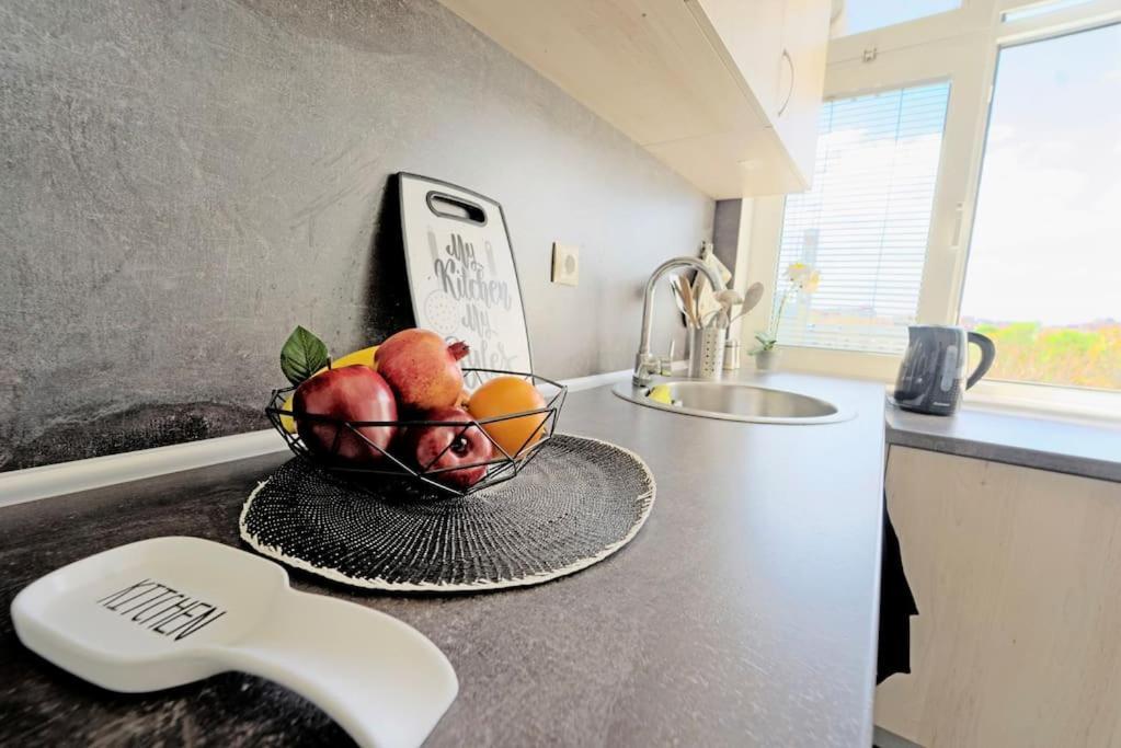 Cozy 1-Bedroom Flat In The Very Center Of Sofía Exterior foto